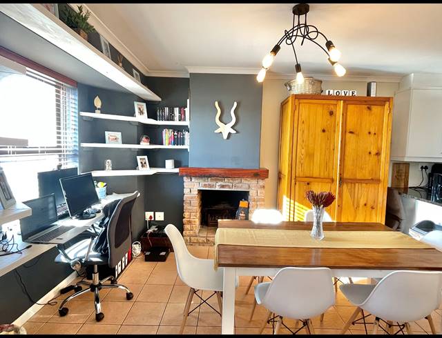 3 BEDROOM FLAT SOLD IN BLOUBERG SANDS